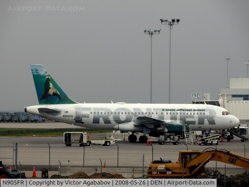 N905FR, 2001 Airbus A319-111 C/N 1583, At DEN