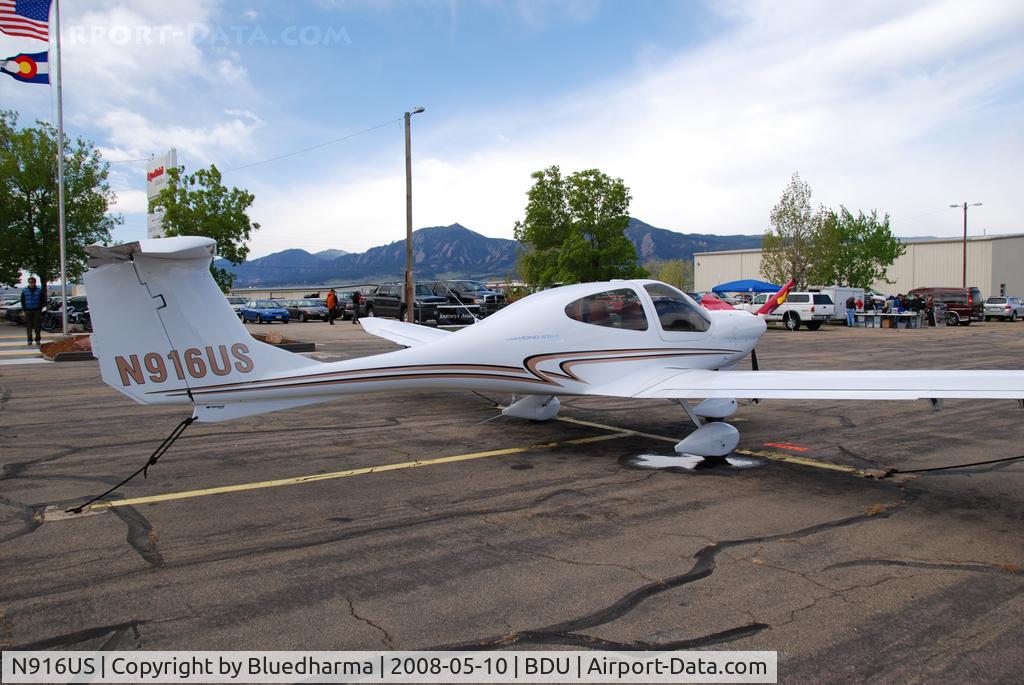 N916US, 2008 Diamond DA-40 Diamond Star C/N 40.916, At the Boulder Open House 2008.