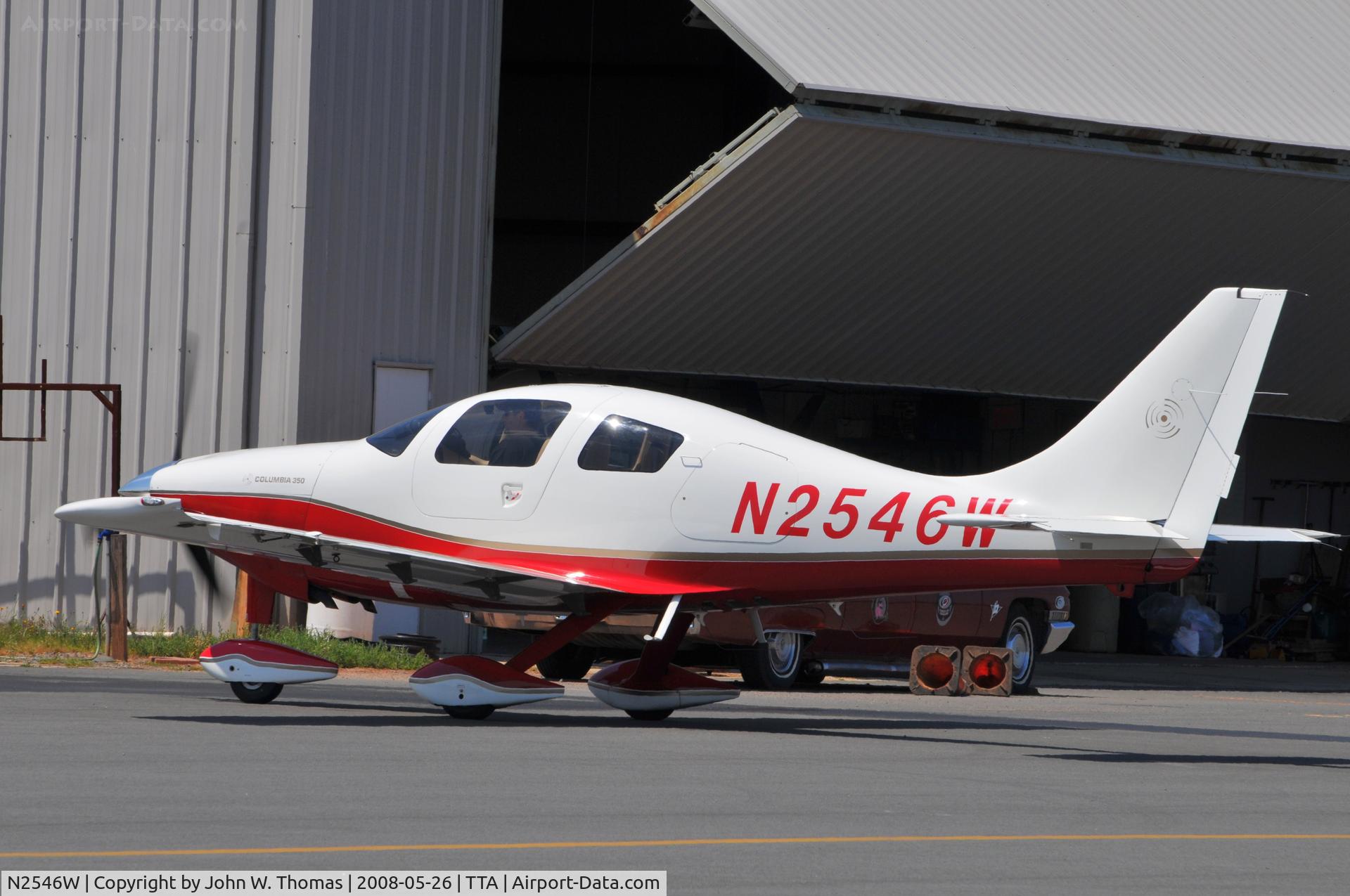 N2546W, 2005 Lancair LC42-550FG C/N 42072, Just washed