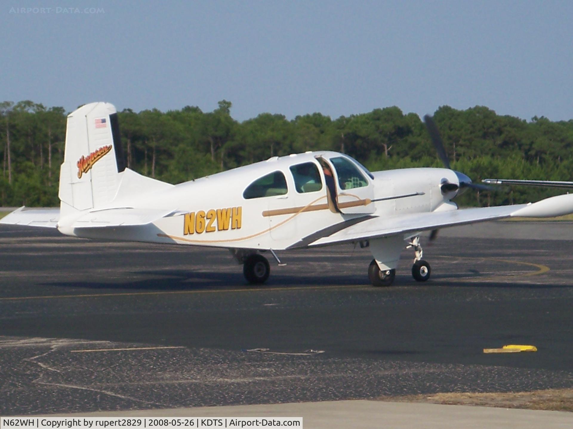 N62WH, 2003 Hall WH-4 Harpoon C/N WH 01, HARPOON in Destin Florida Memorial Day