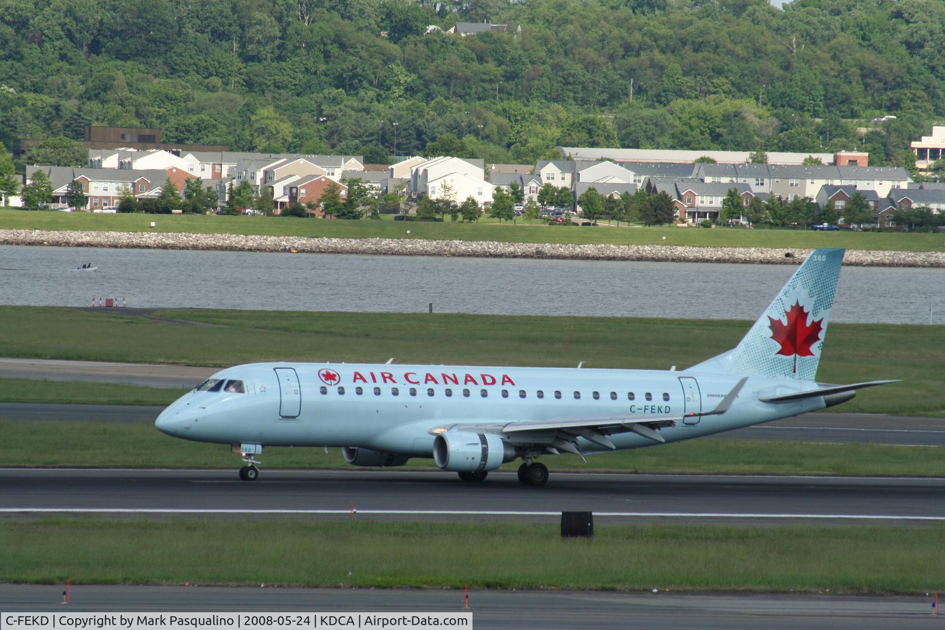 C-FEKD, 2005 Embraer 175SU (ERJ-170-200SU) C/N 17000101, ERJ 170-200 SU