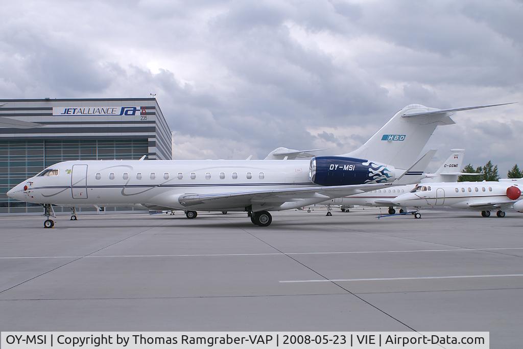 OY-MSI, 1999 Bombardier BD-700-1A10 Global Express C/N 9032, Execujet Scandinavia Bombardier Globalexpress