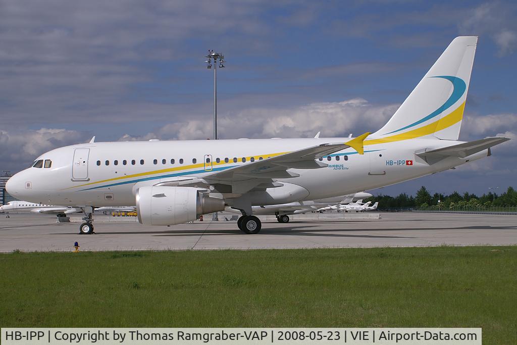 HB-IPP, 2006 Airbus ACJ318 (A318-112/CJ) C/N 2910, Comlux Airbus A318