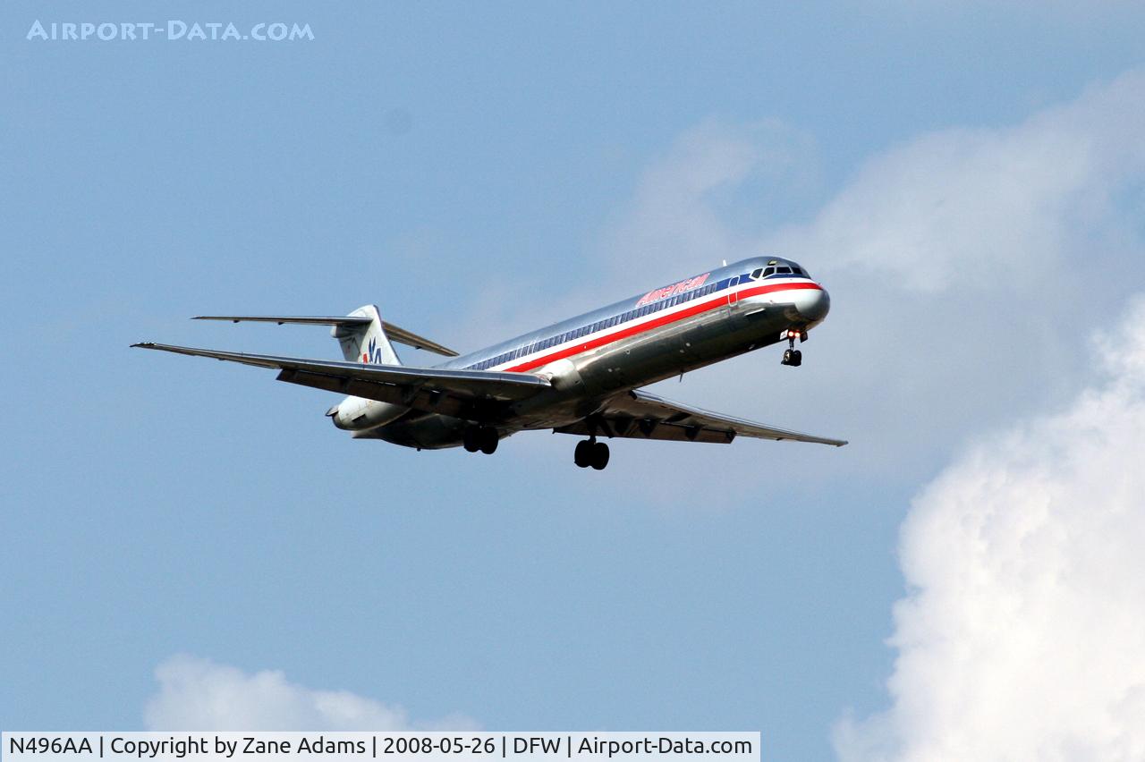 N496AA, 1989 McDonnell Douglas MD-82 (DC-9-82) C/N 49734, American Airlines landing at DFW