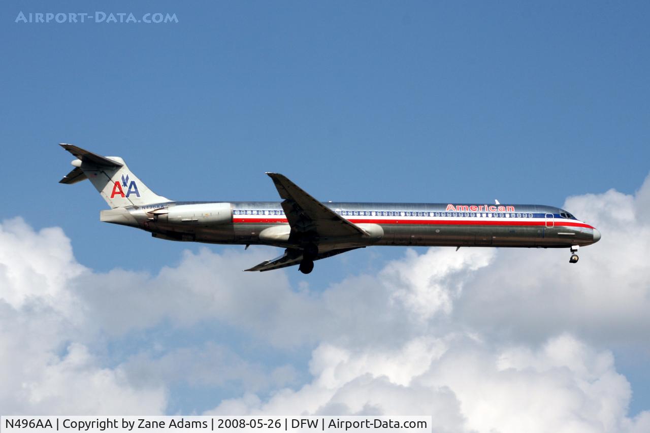 N496AA, 1989 McDonnell Douglas MD-82 (DC-9-82) C/N 49734, American Airlines landing at DFW