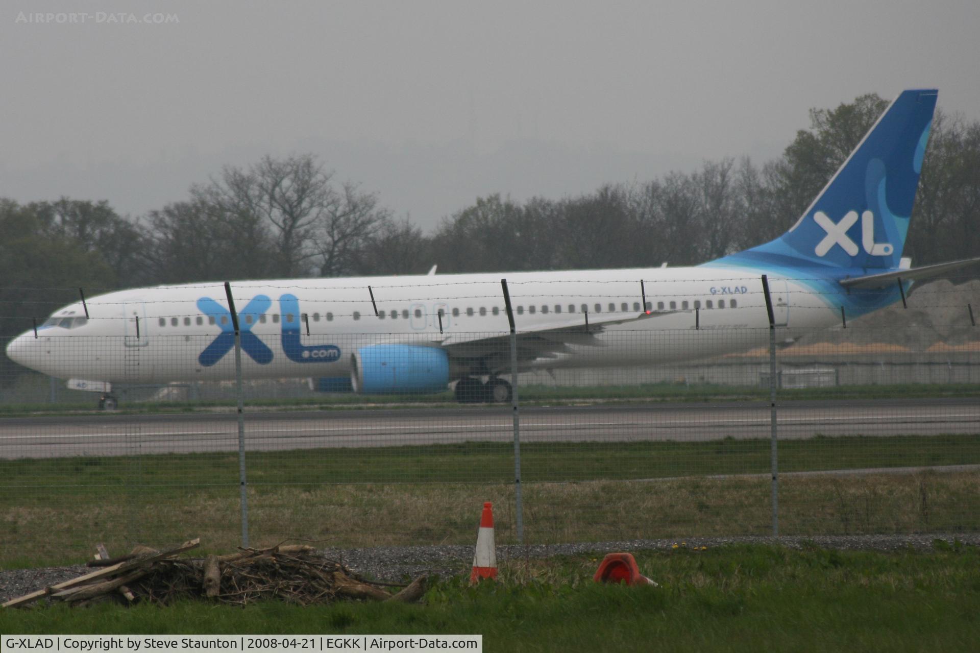G-XLAD, 2000 Boeing 737-81Q C/N 29052, Gatwick Airport 21/04/08 (married 19/04/08 - spotting two days later)