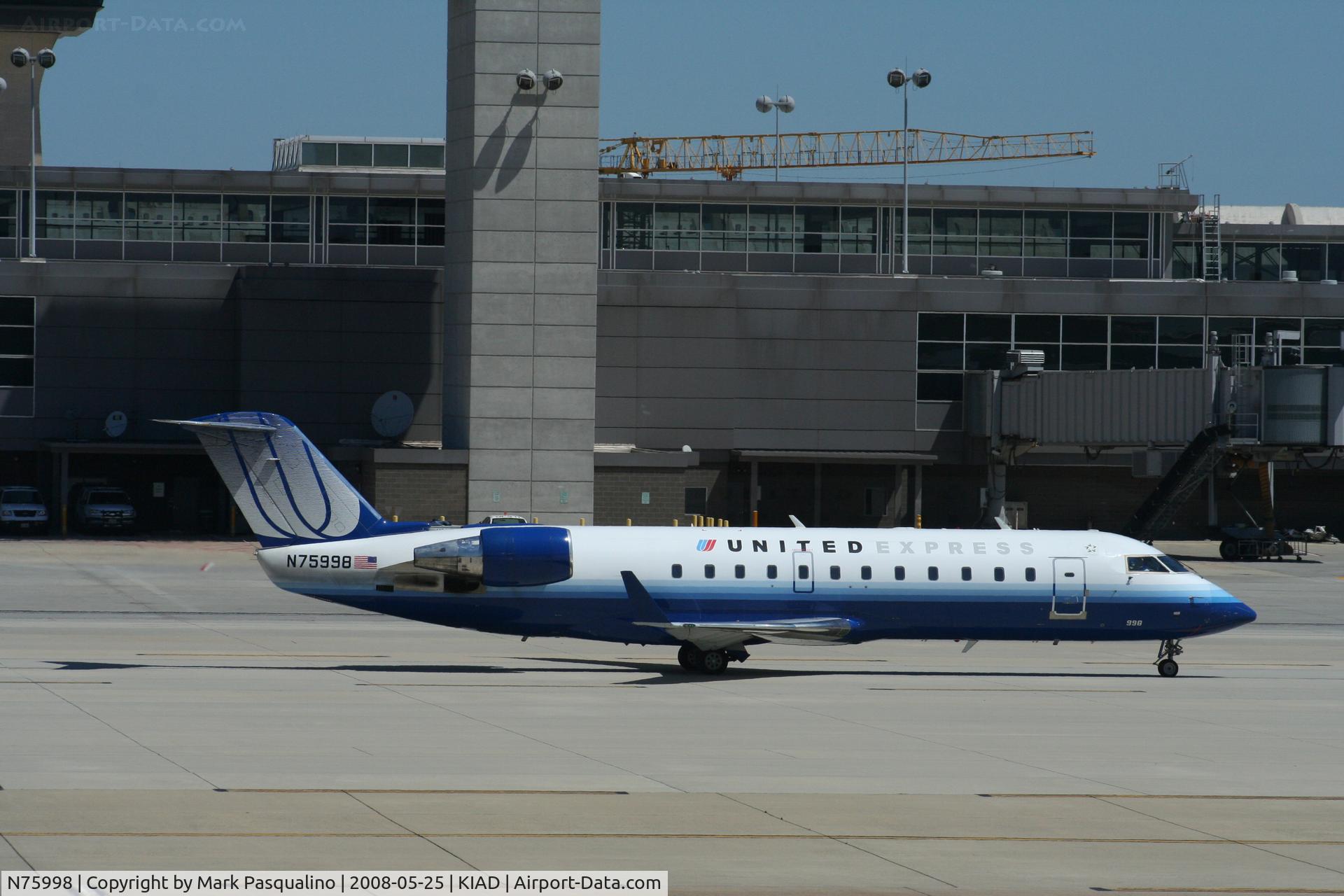 N75998, 1999 Bombardier CRJ-200ER (CL-600-2B19) C/N 7336, CL-600-2B19