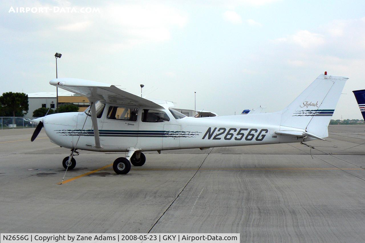 N2656G, 1998 Cessna 172R Skyhawk C/N 17280569, At Arlington Municipal