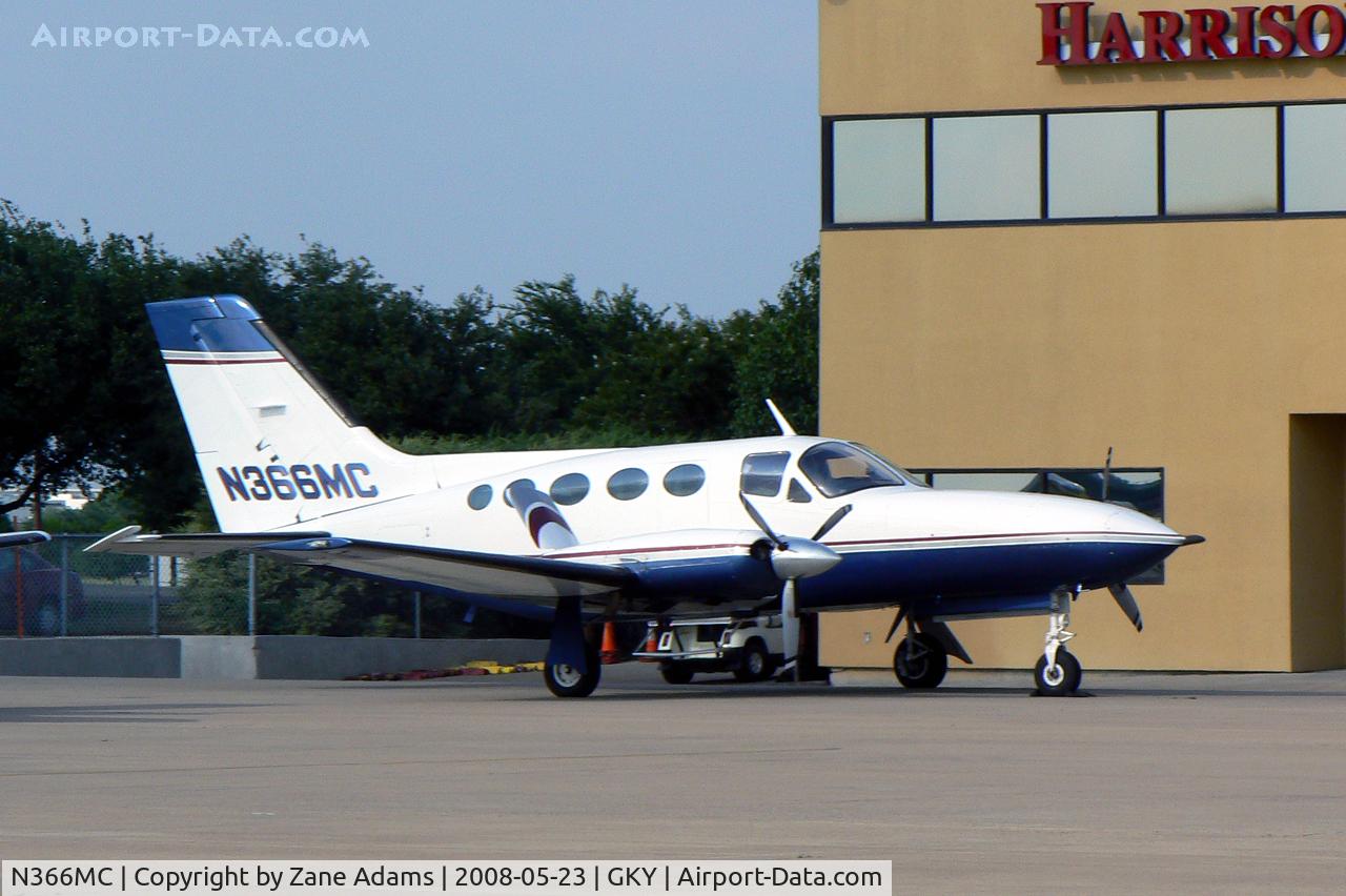 N366MC, Cessna 414A Chancellor C/N 414A1005, At Arlington Municipal
