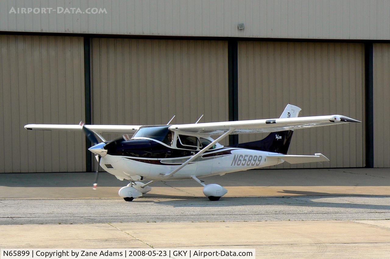 N65899, 2004 Cessna 182T Skylane C/N 18281499, At Arlington Municipal