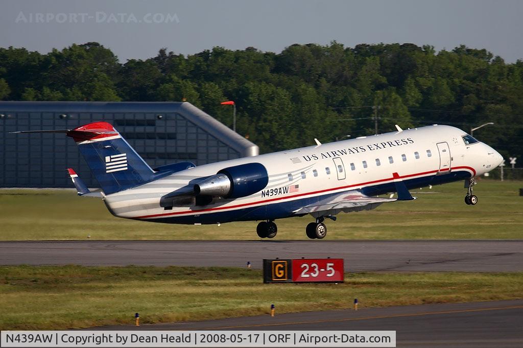 N439AW, 2003 Bombardier CRJ-200LR (CL-600-2B19) C/N 7753, US Airways Express (operated by Air Wisconsin) N439AW (FLT AWI3976) departing RWY 23 enroute to Philadelphia Int'l (KPHL).