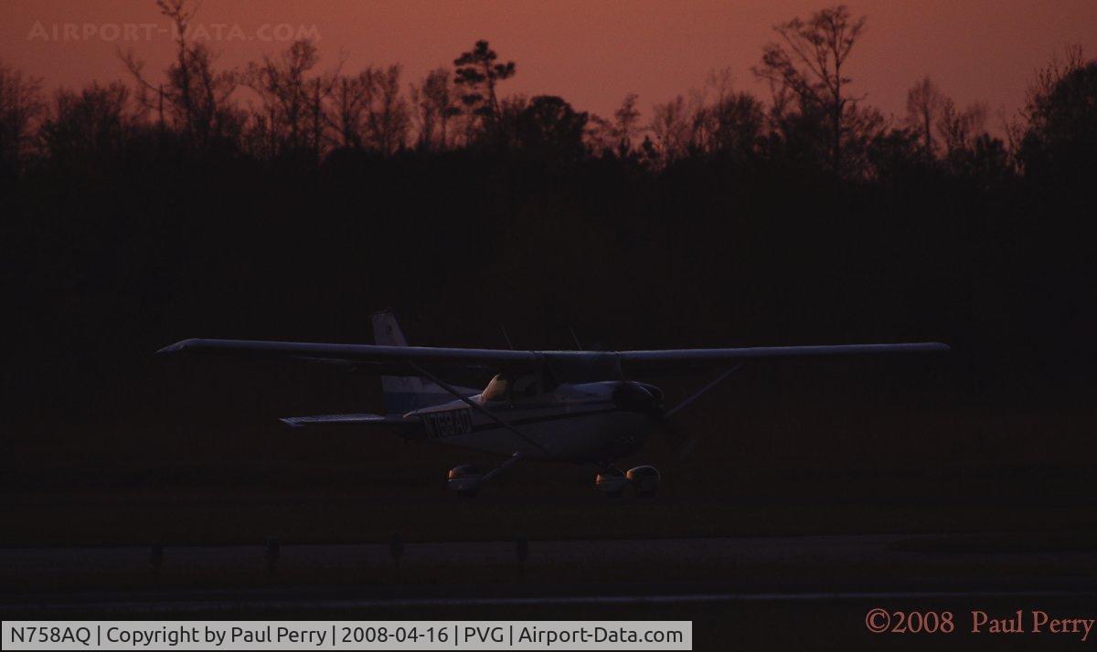 N758AQ, 1978 Cessna R172K Hawk XP C/N R1722945, Sunset arrival, before the field lights came on