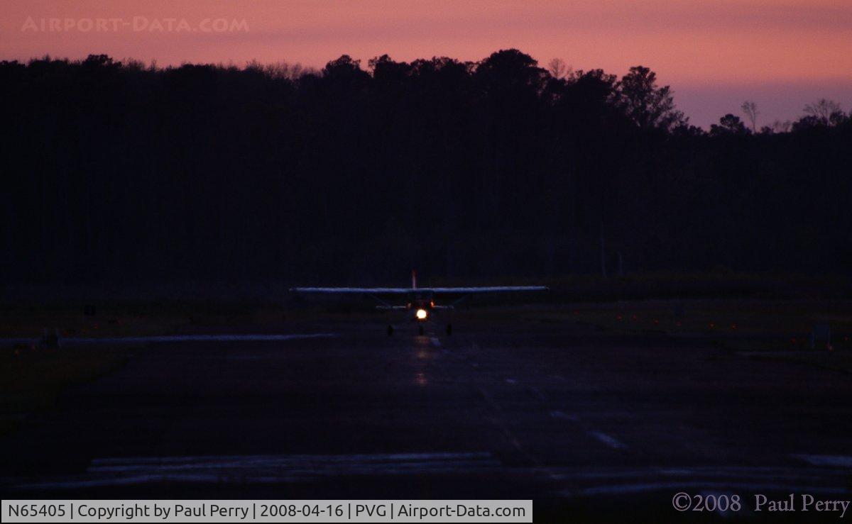 N65405, 1978 Cessna 152 C/N 15281531, Landing on RWY 10