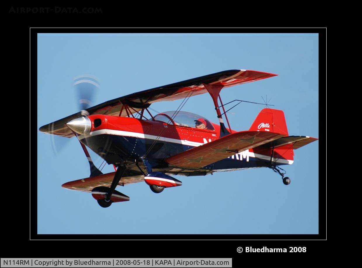 N114RM, 1999 Aviat Pitts S-2C Special C/N 6030, Pitts on approach to 17L.