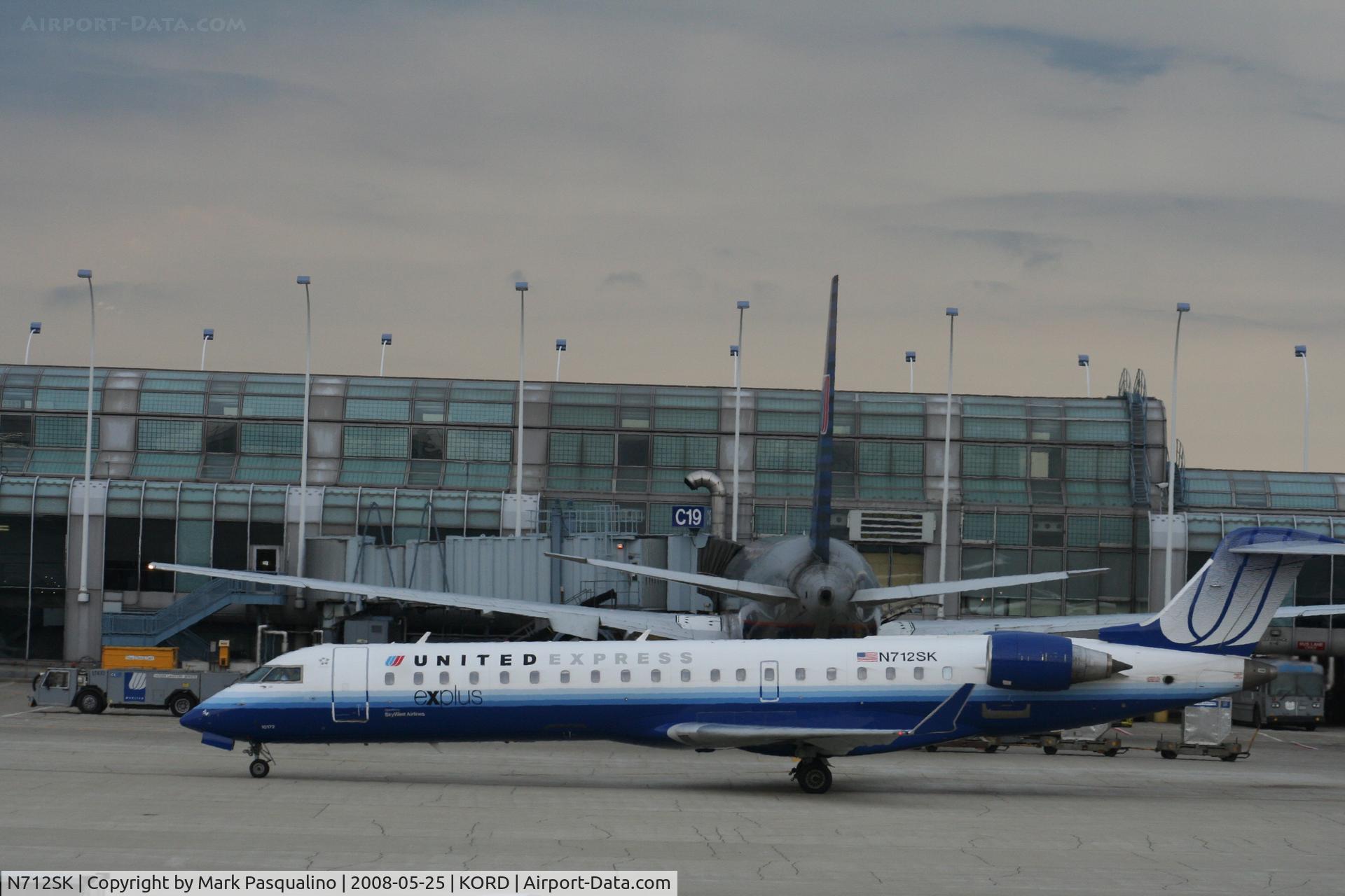 N712SK, 2004 Bombardier CRJ-700 (CL-600-2C10) Regional Jet C/N 10172, CL-600-2C10