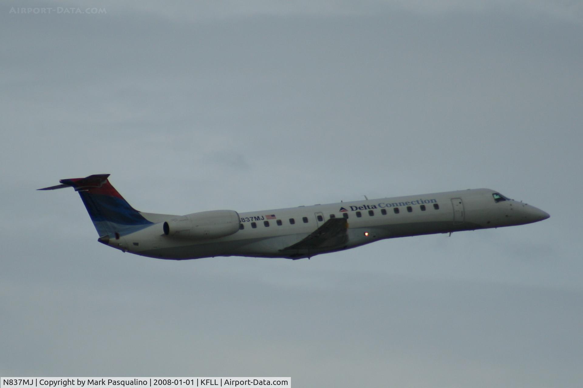 N837MJ, 2001 Embraer EMB-145LR C/N 145367, EMB-145LR
