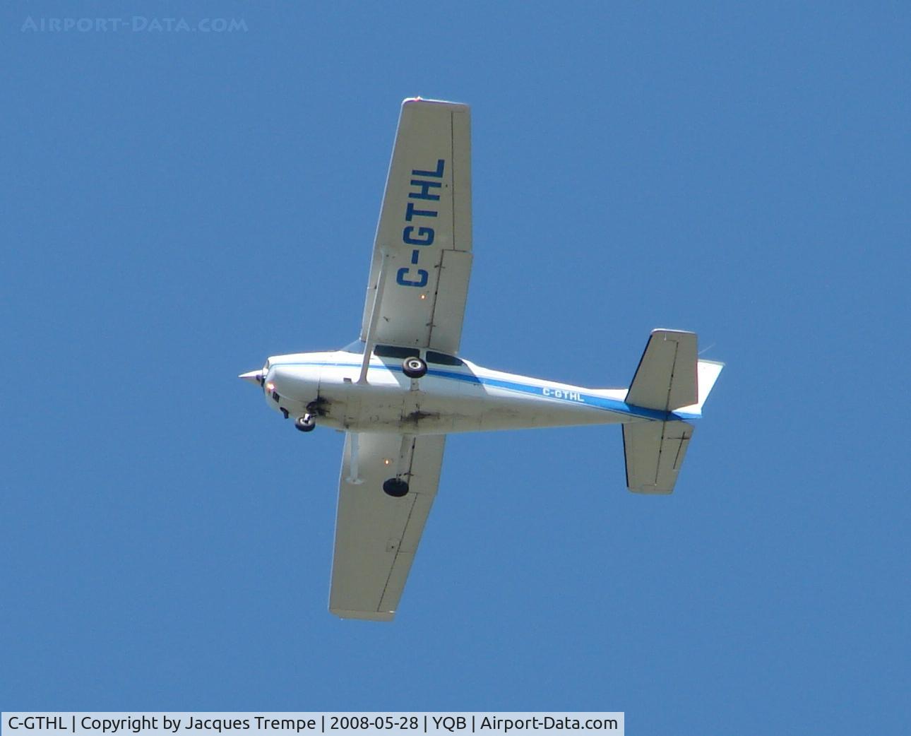 C-GTHL, 1974 Cessna 172M C/N 17263292, On final runway 30