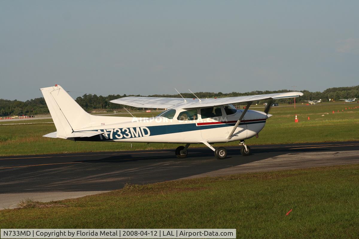 N733MD, 1976 Cessna 172N C/N 17268390, Cessna 172