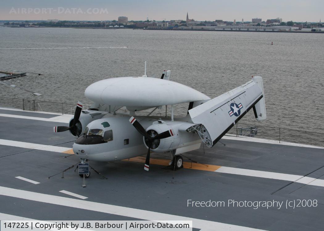 147225, Grumman E-1B Tracer (G-117) C/N 24, E1B, From the USS Yorktown in Charlston, SC