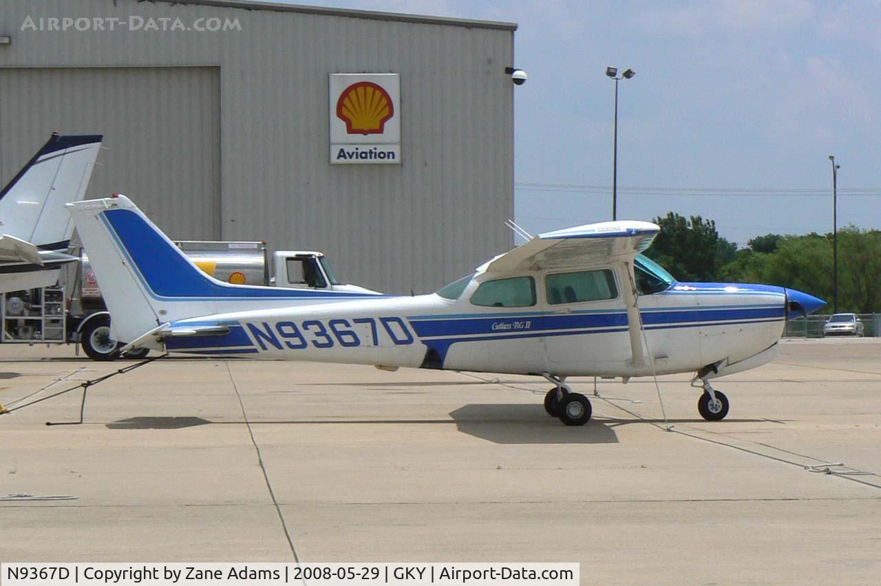N9367D, 1983 Cessna 172RG Cutlass RG C/N 172RG1139, At Arlington Municipal