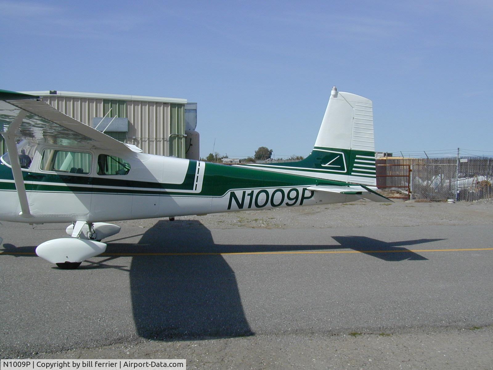N1009P, 1958 Cessna 182A Skylane C/N 34994, side view