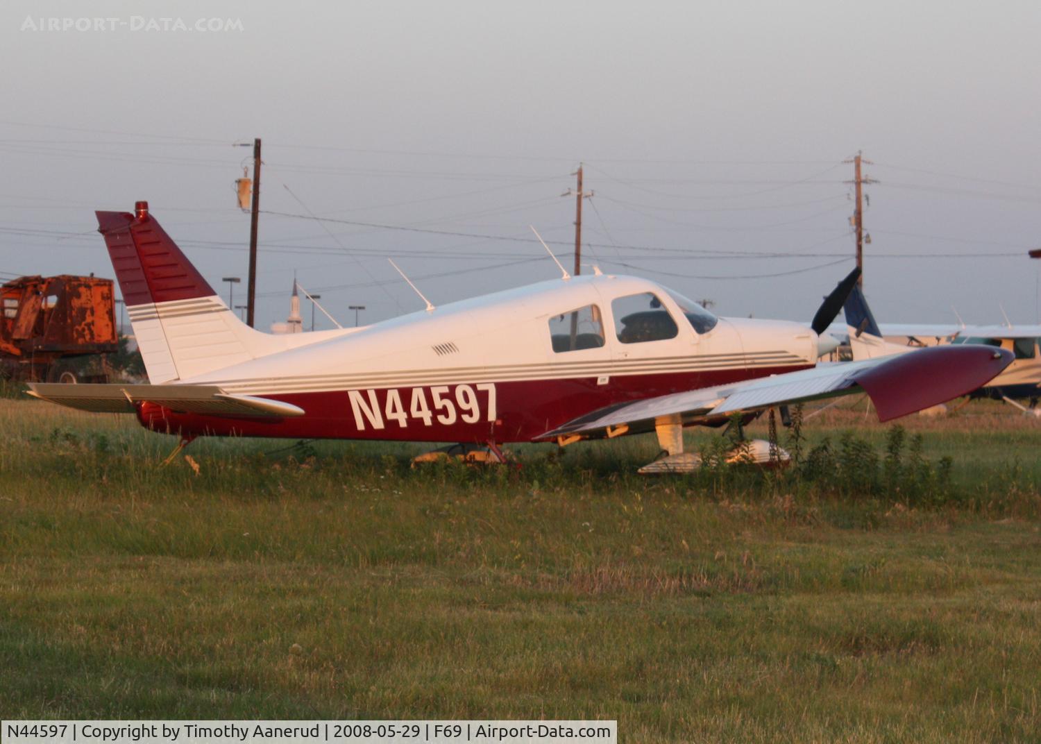 N44597, 1974 Piper PA-28-140 C/N 28-7525001, Air Park resident