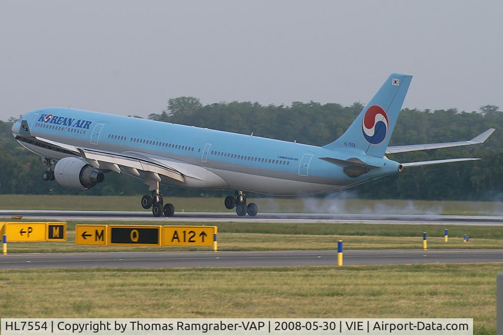 HL7554, 1999 Airbus A330-323 C/N 256, Korean Air Airbus A330-300