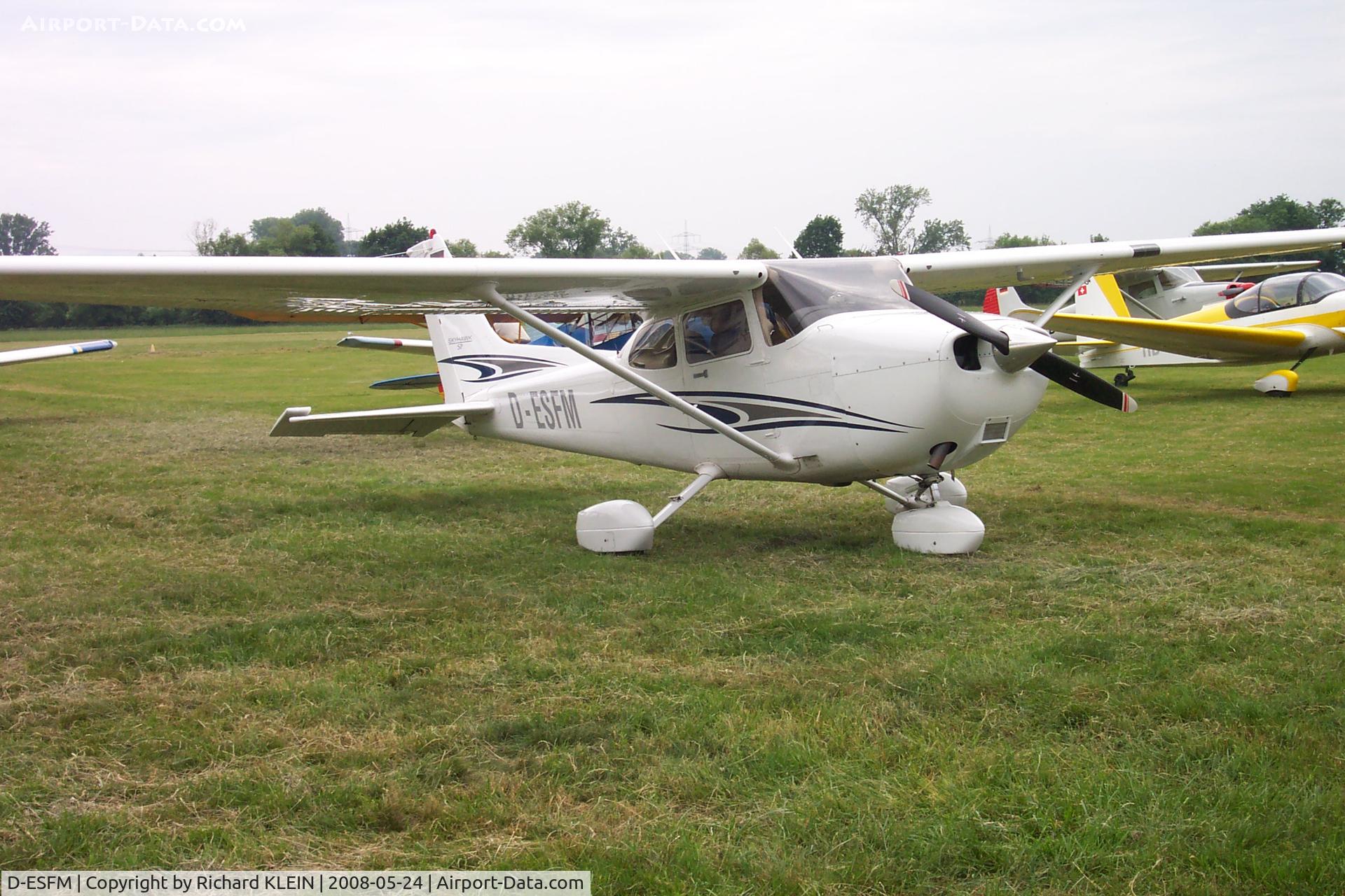 D-ESFM, 2005 Cessna 172S Skyhawk SP C/N 172S9804, Kehl airschow 2008