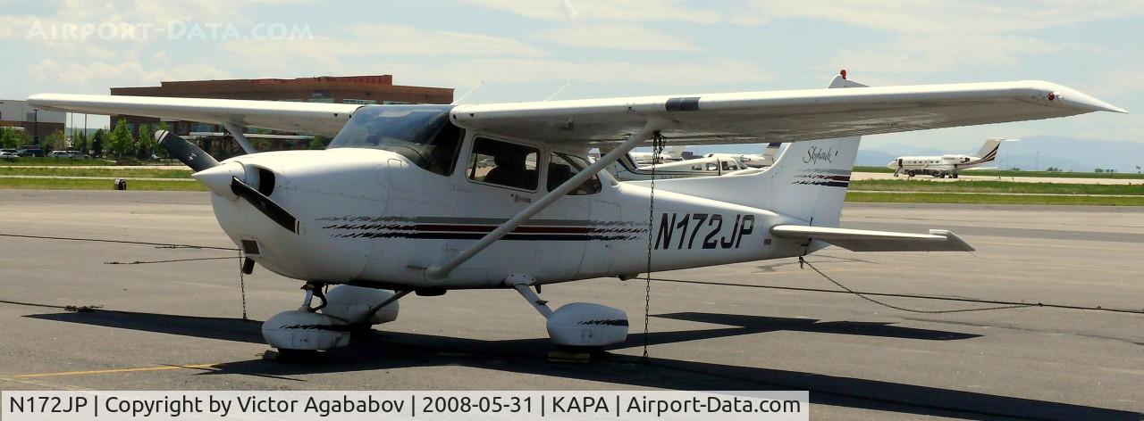 N172JP, 1998 Cessna 172R C/N 17280560, At Centennial