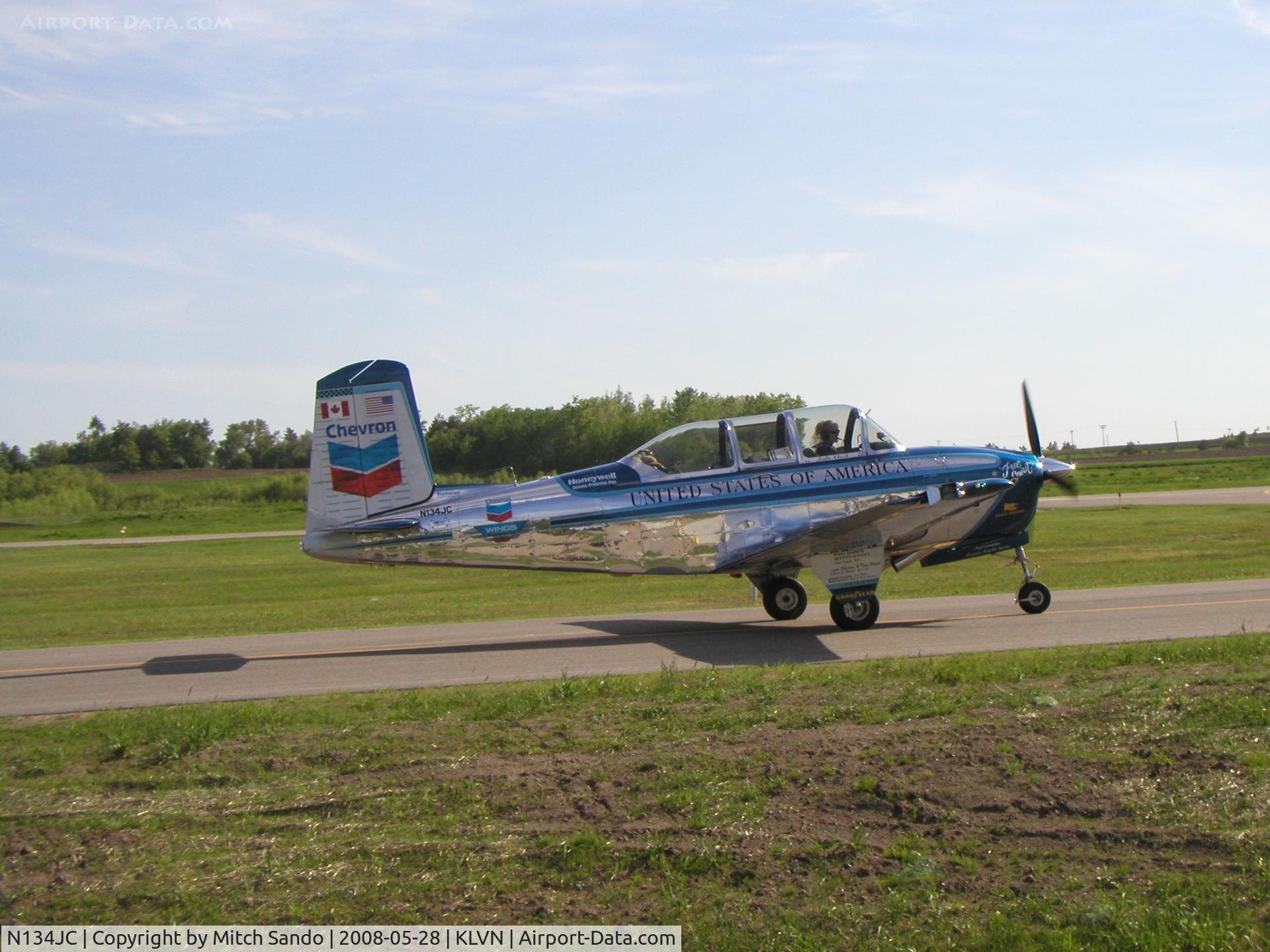 N134JC, 1955 Beech T-34-A (A45) Mentor C/N G-812, Taxiing to the fuel pumps after coming in from Tuscola, IL (K96).
