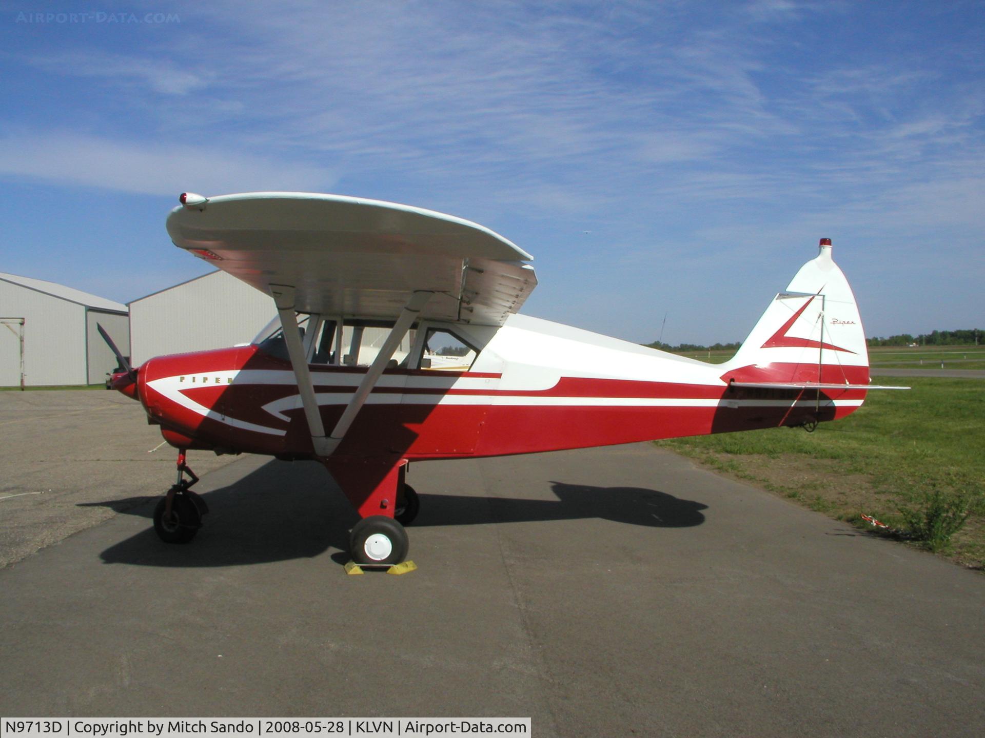 N9713D, 1959 Piper PA-22-160 Tri Pacer C/N 22-6625, Parked on the ramp.