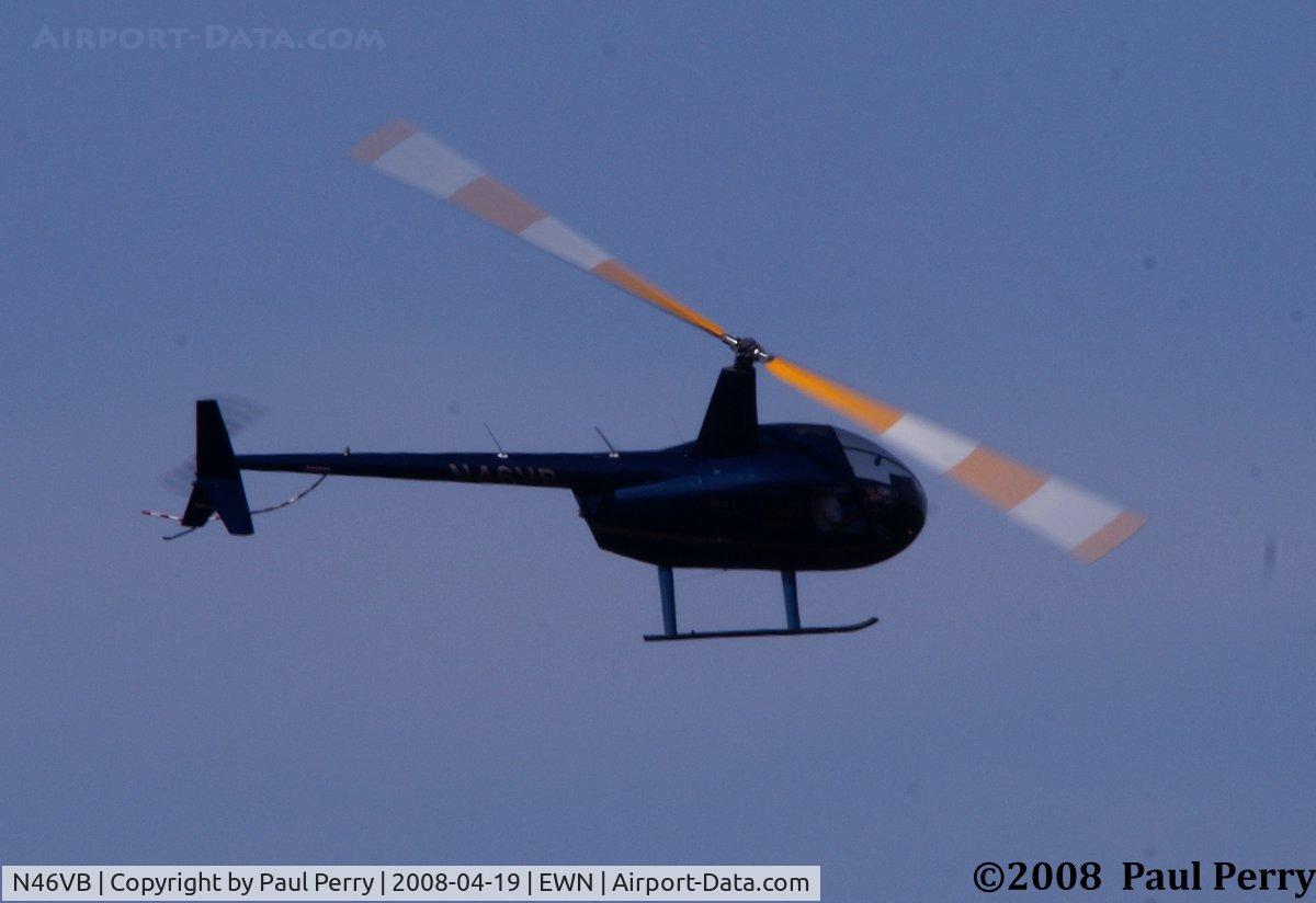N46VB, 2007 Robinson R44 II C/N 11958, Banking in the pattern