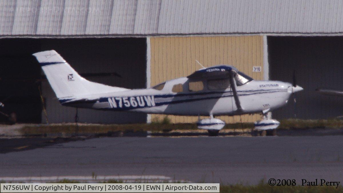 N756UW, 1978 Cessna U206G Stationair C/N U20604376, Lonely looking Stationair