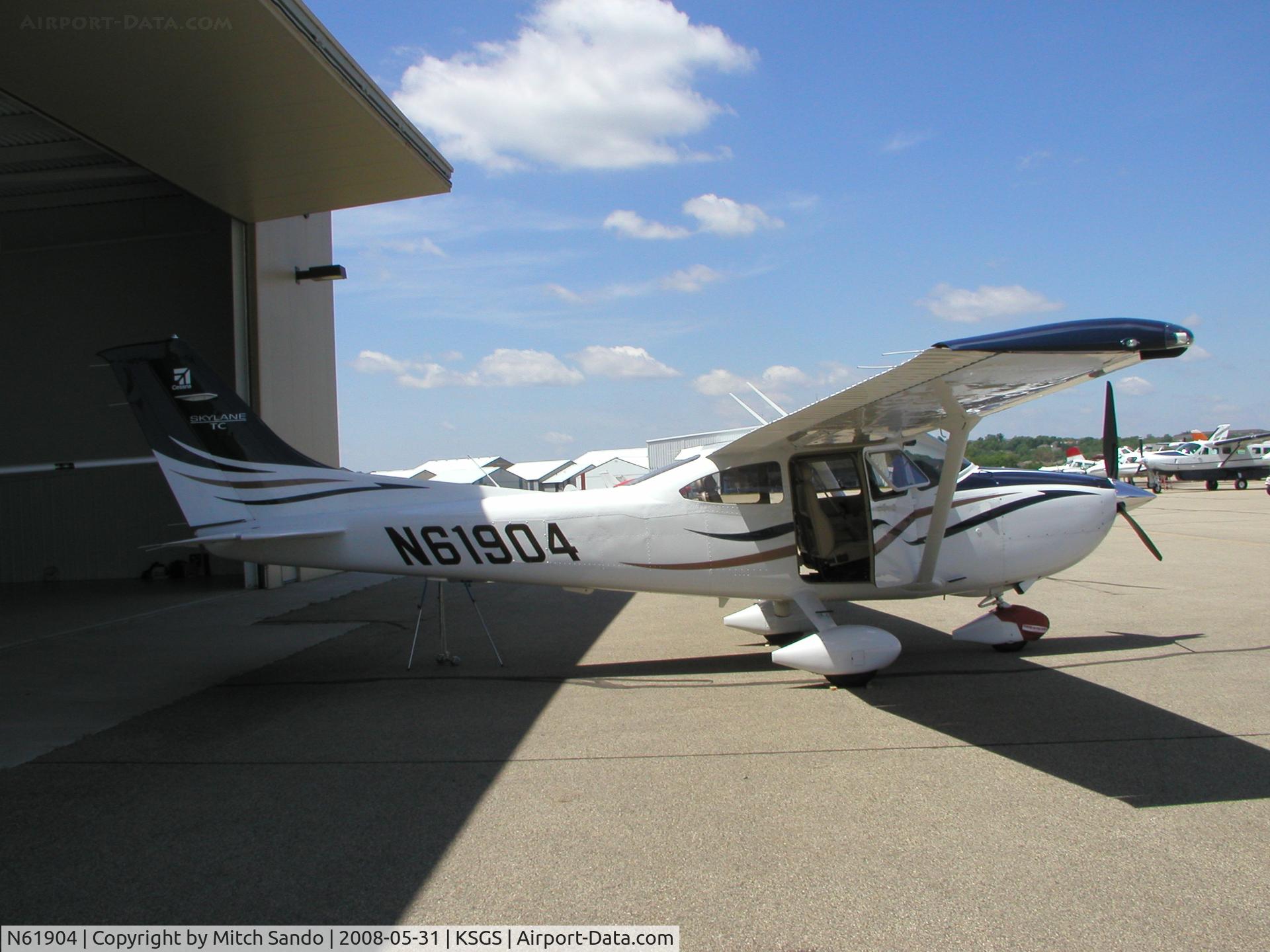 N61904, 2008 Cessna T182T Turbo Skylane C/N T18208858, Fleming Field Fly-In 2008.