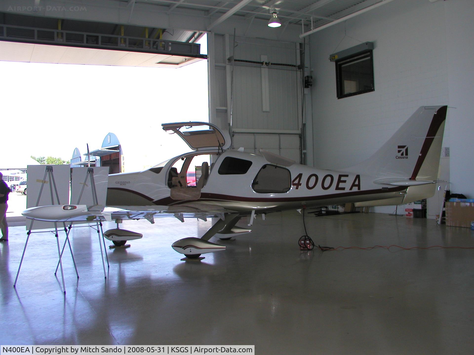 N400EA, 2008 Cessna LC41-550FG C/N 411036, Fleming Field Fly-In 2008.