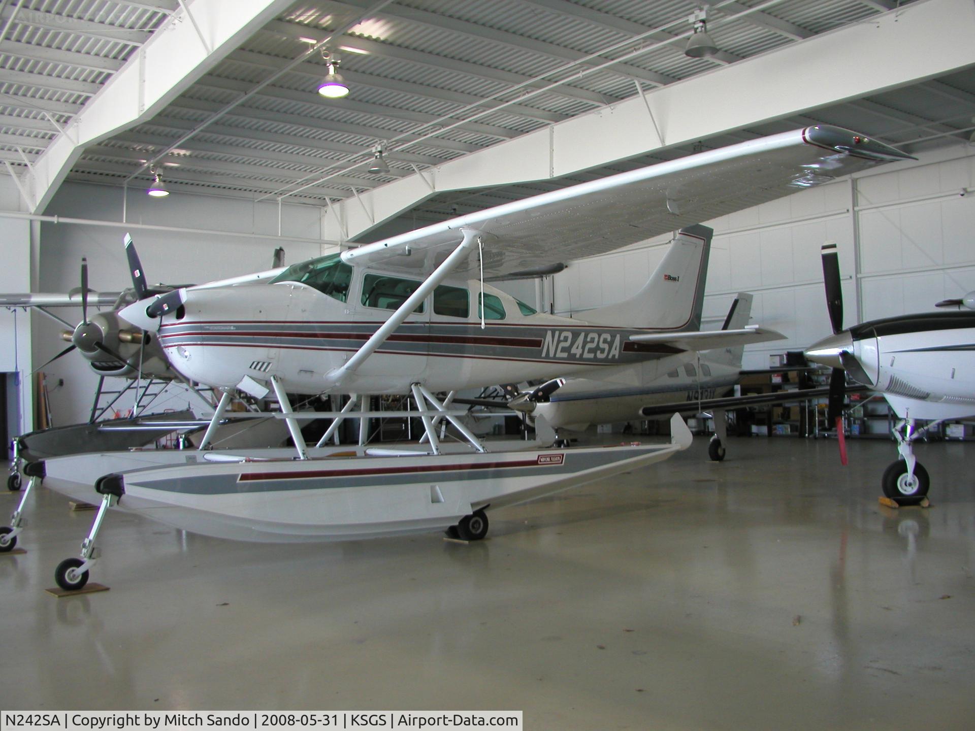 N242SA, 1978 Cessna TU206G Turbo Stationair C/N U20604309, Fleming Field Fly-In 2008.