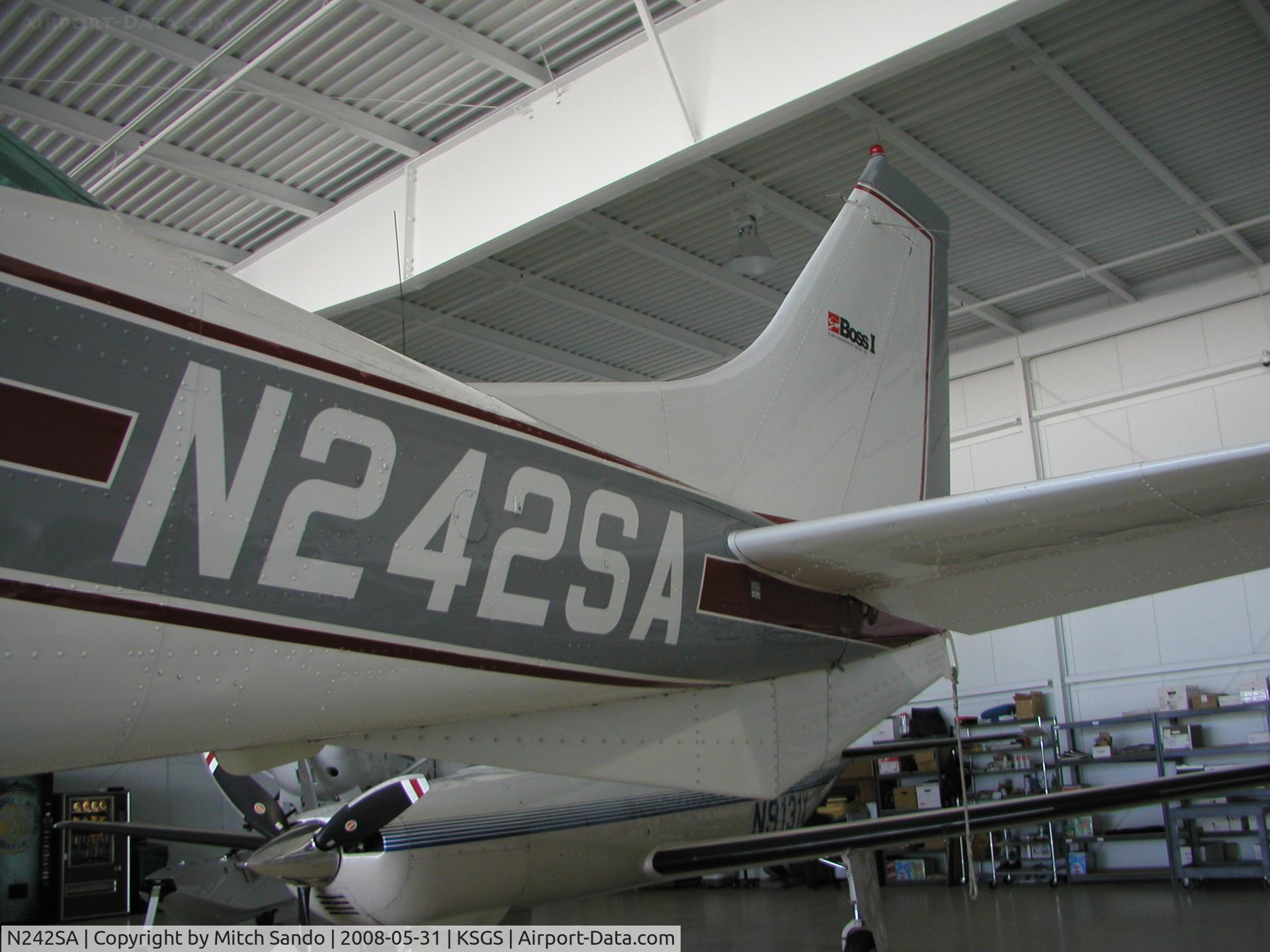 N242SA, 1978 Cessna TU206G Turbo Stationair C/N U20604309, Fleming Field Fly-In 2008.