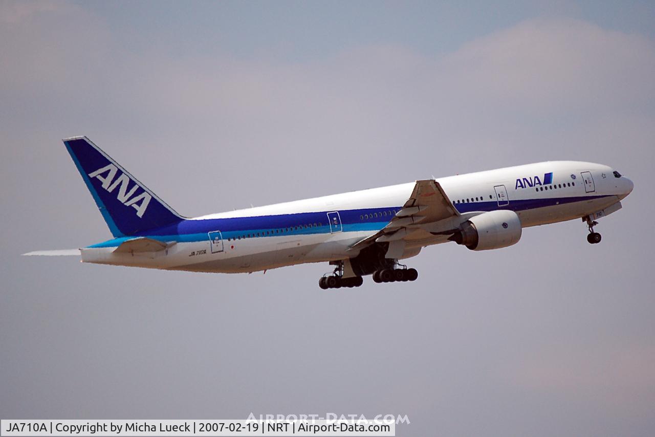 JA710A, 2000 Boeing 777-281/ER C/N 28279, Climbing out of Narita
