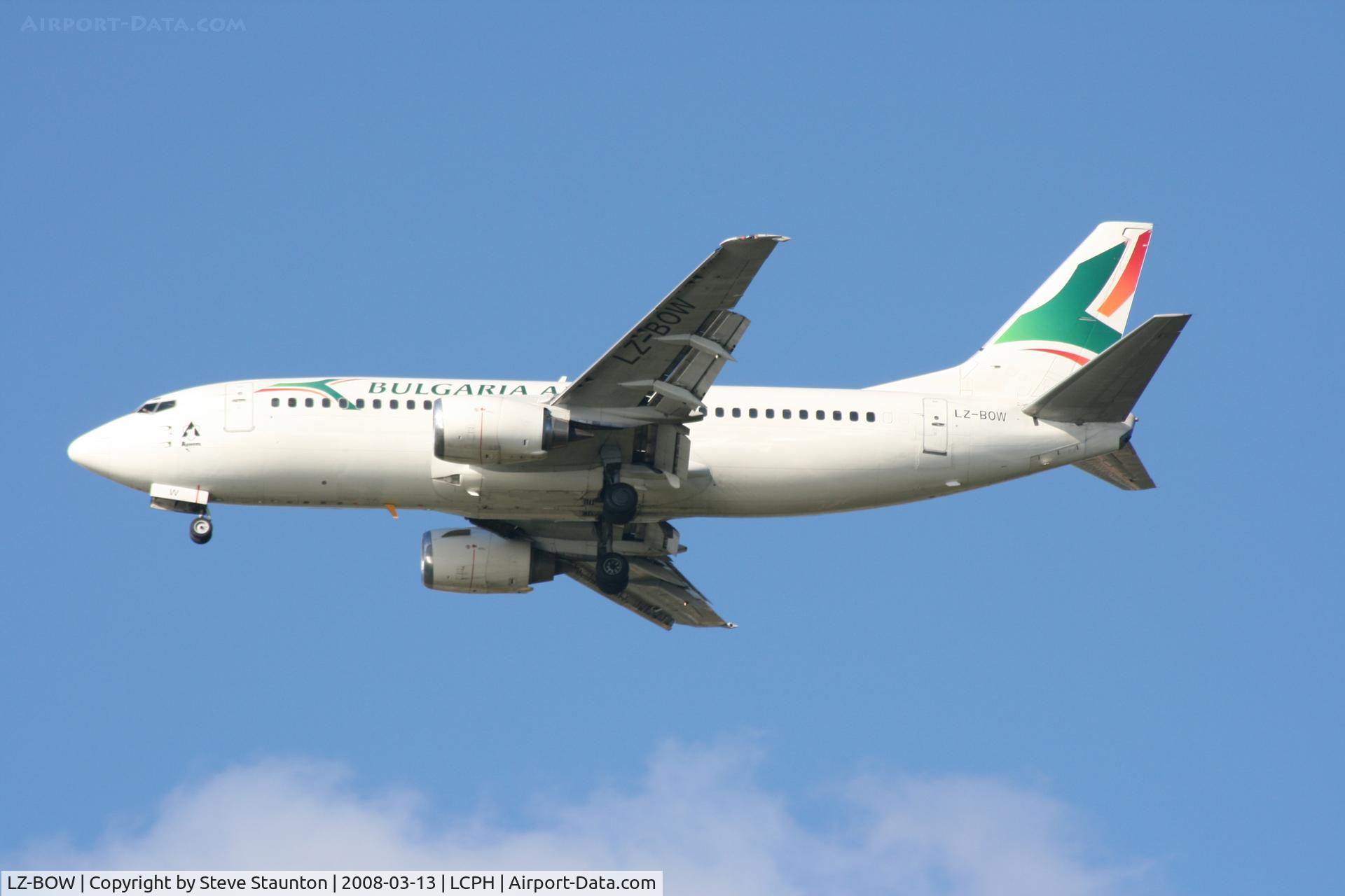 LZ-BOW, 1987 Boeing 737-330 C/N 23834, Taken on the approach to Paphos Airport, Cyprus