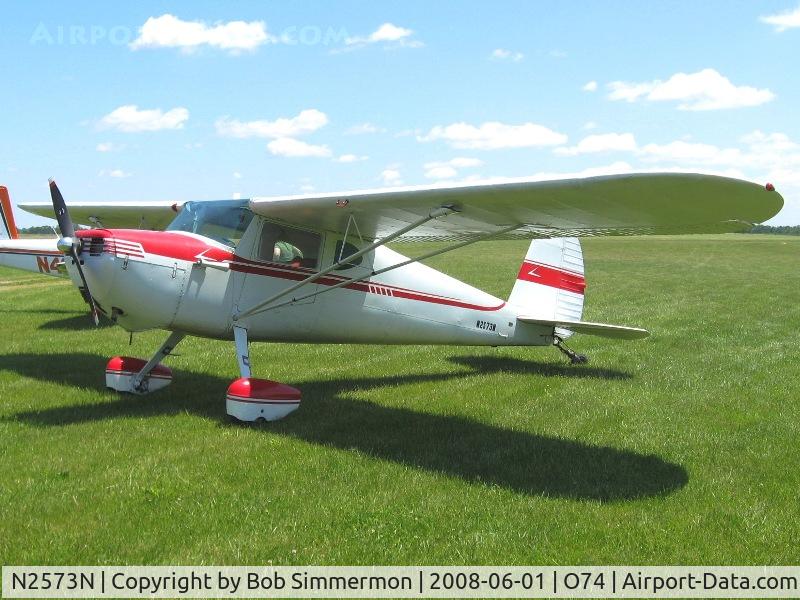 N2573N, 1947 Cessna 140 C/N 12832, In the grass at Mt. Victory, OH