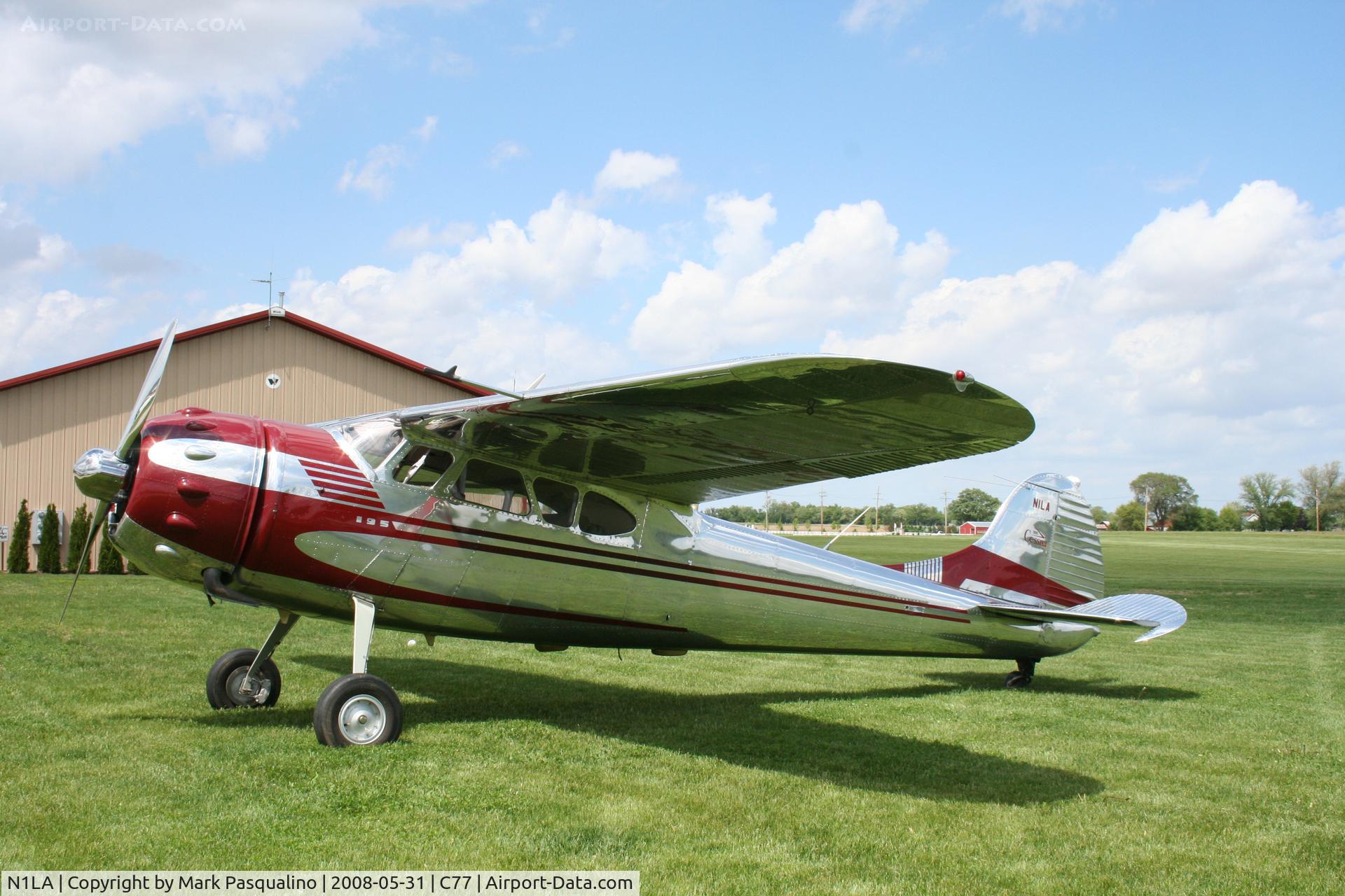 N1LA, 1952 Cessna 195B Businessliner C/N 7908, Cessna 195B