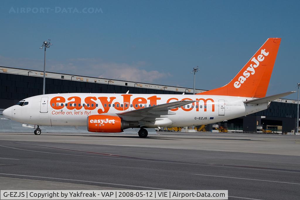 G-EZJS, 2002 Boeing 737-73V C/N 32414, Easyjet Boeing 737-700
