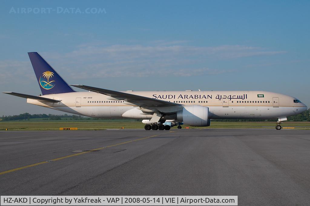 HZ-AKD, 1997 Boeing 777-268/ER C/N 28347, Saudia Boeing 777-200