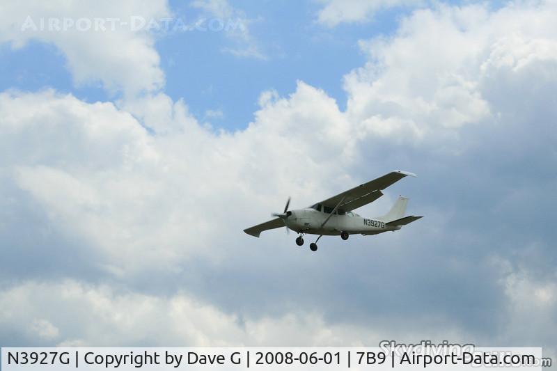 N3927G, 1967 Cessna U206C Super Skywagon C/N U206-0927, 27G on final at Ellington, CT