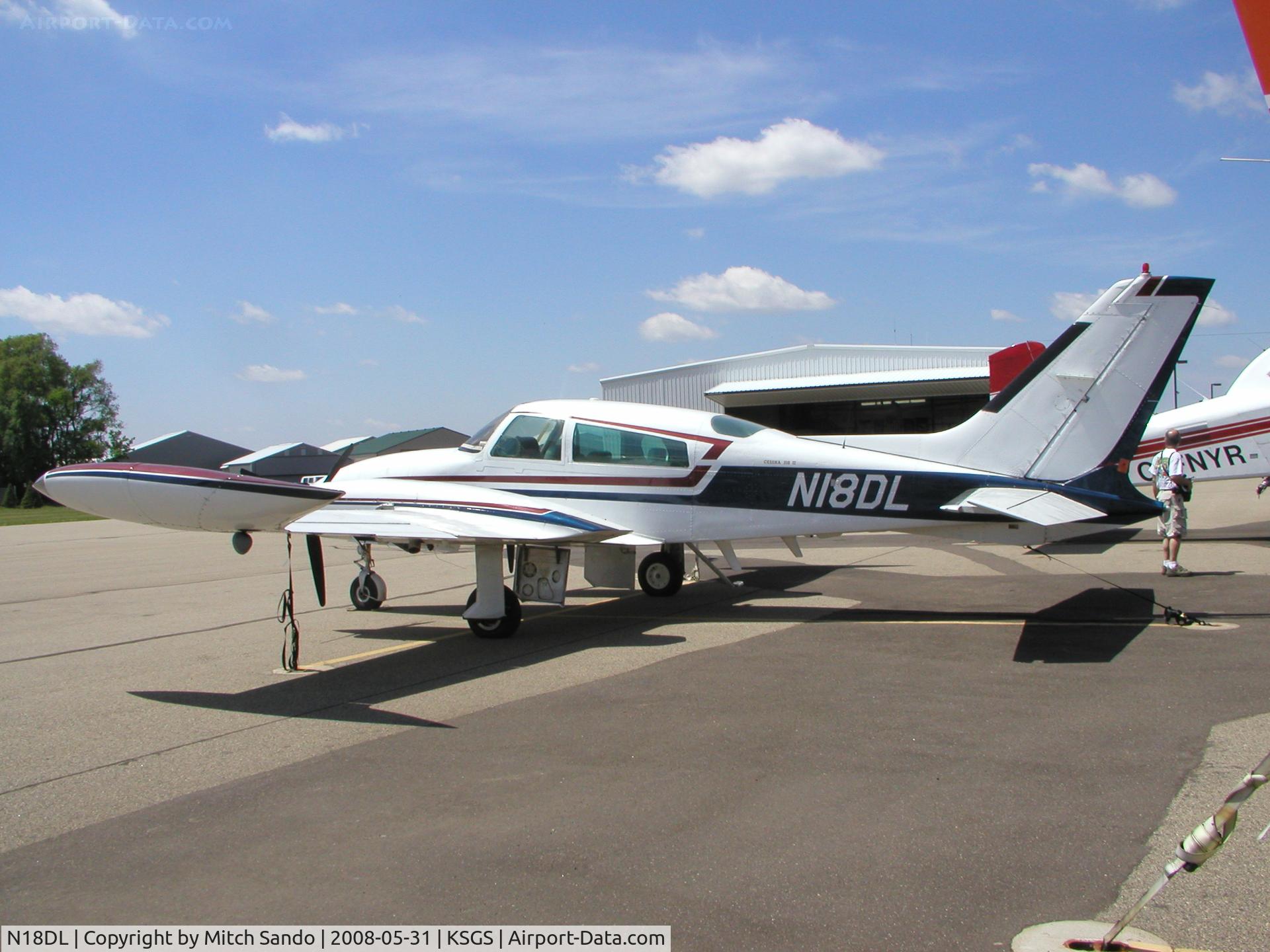 N18DL, 1977 Cessna T310R C/N 310R1251, Fleming Field Fly-In 2008.