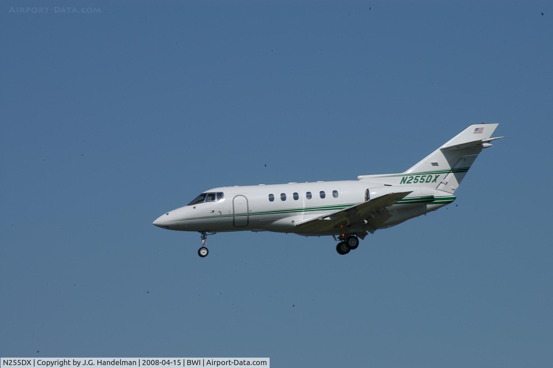 N255DX, 2001 Raytheon Hawker 800XP C/N 258535, short final at BWI