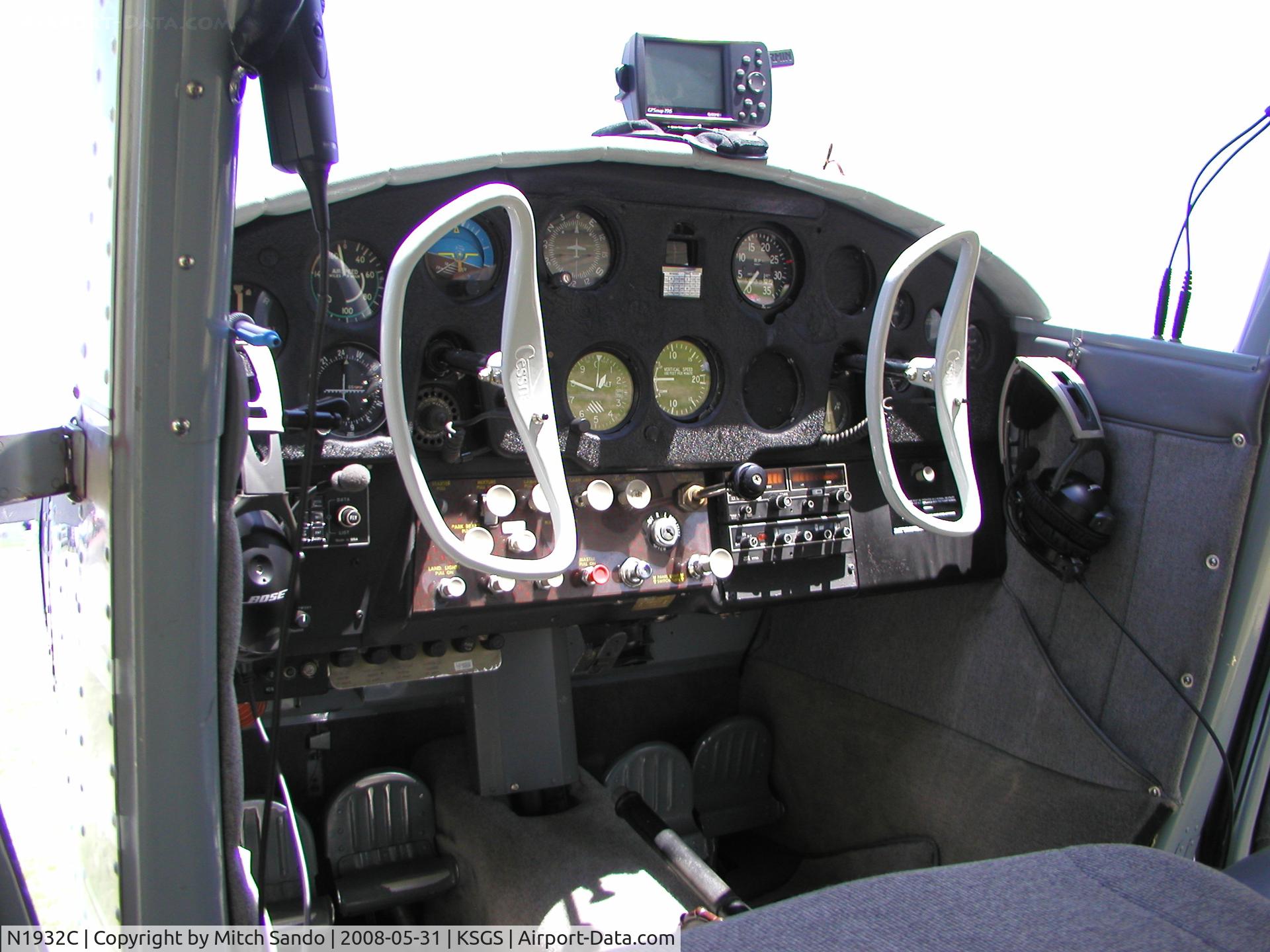 N1932C, 1953 Cessna 170B C/N 26077, Fleming Field Fly-In 2008.