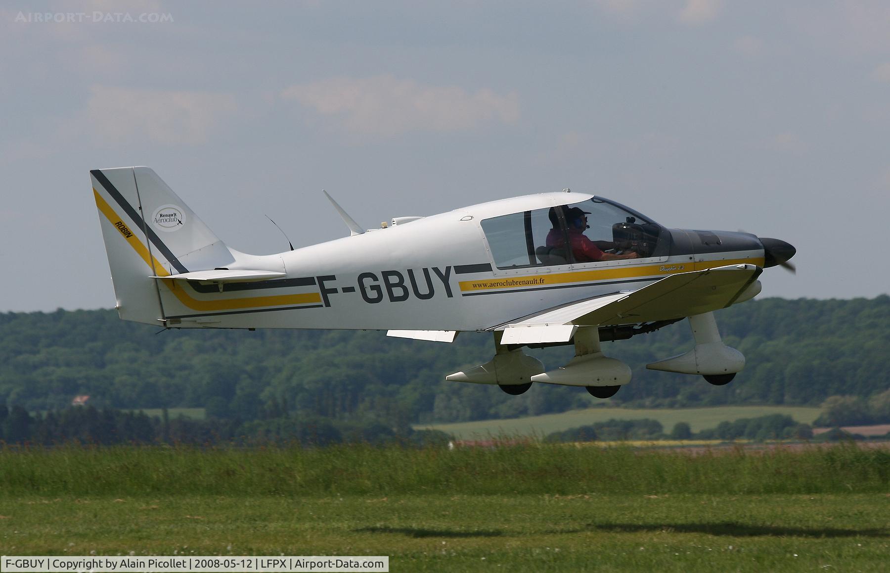F-GBUY, Robin DR-400-120 C/N 1382, landing