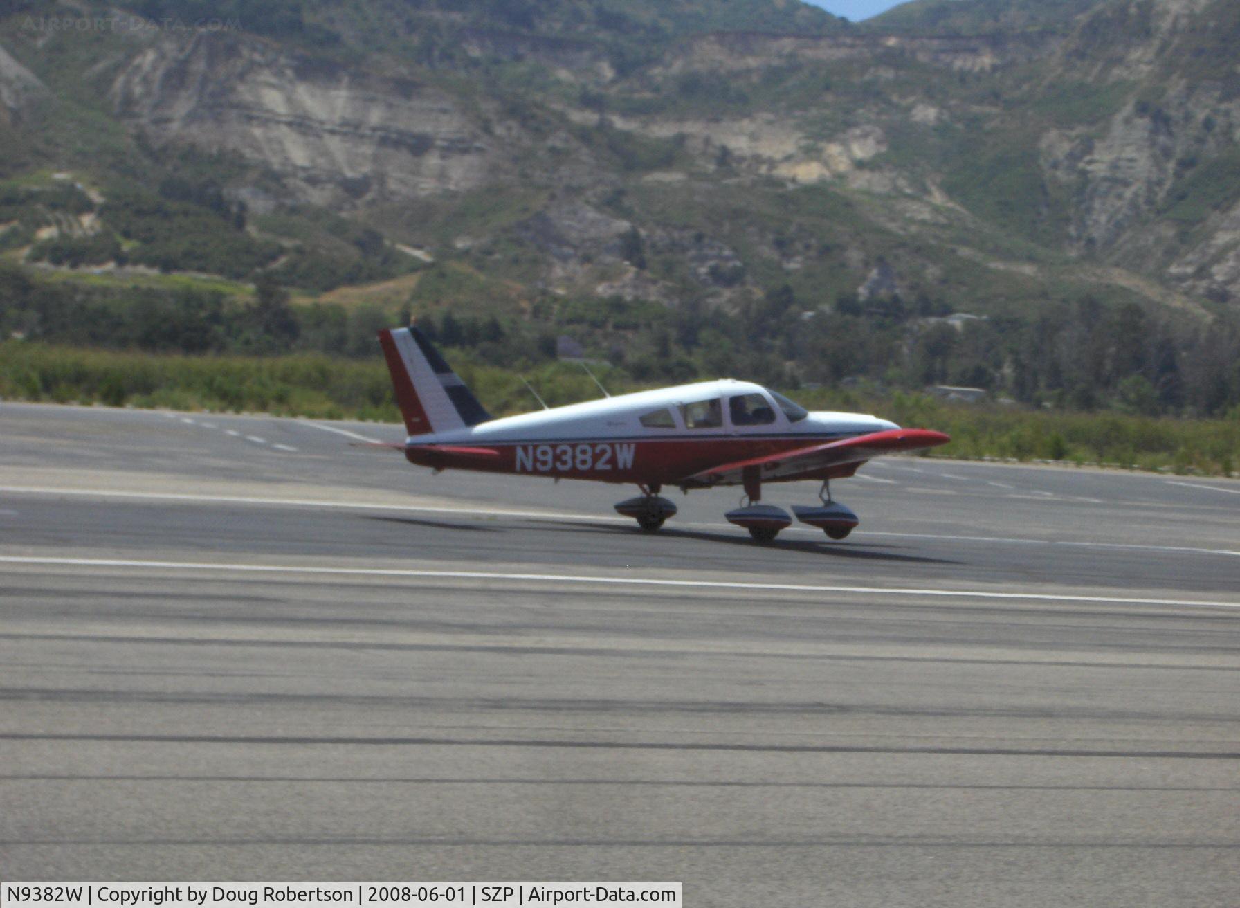 N9382W, 1968 Piper PA-28-235 C/N 28-11075, 1968 Piper PA-28-235 CHEROKEE, Lycoming O-540-B4B5 235 Hp, landing roll Rwy 22