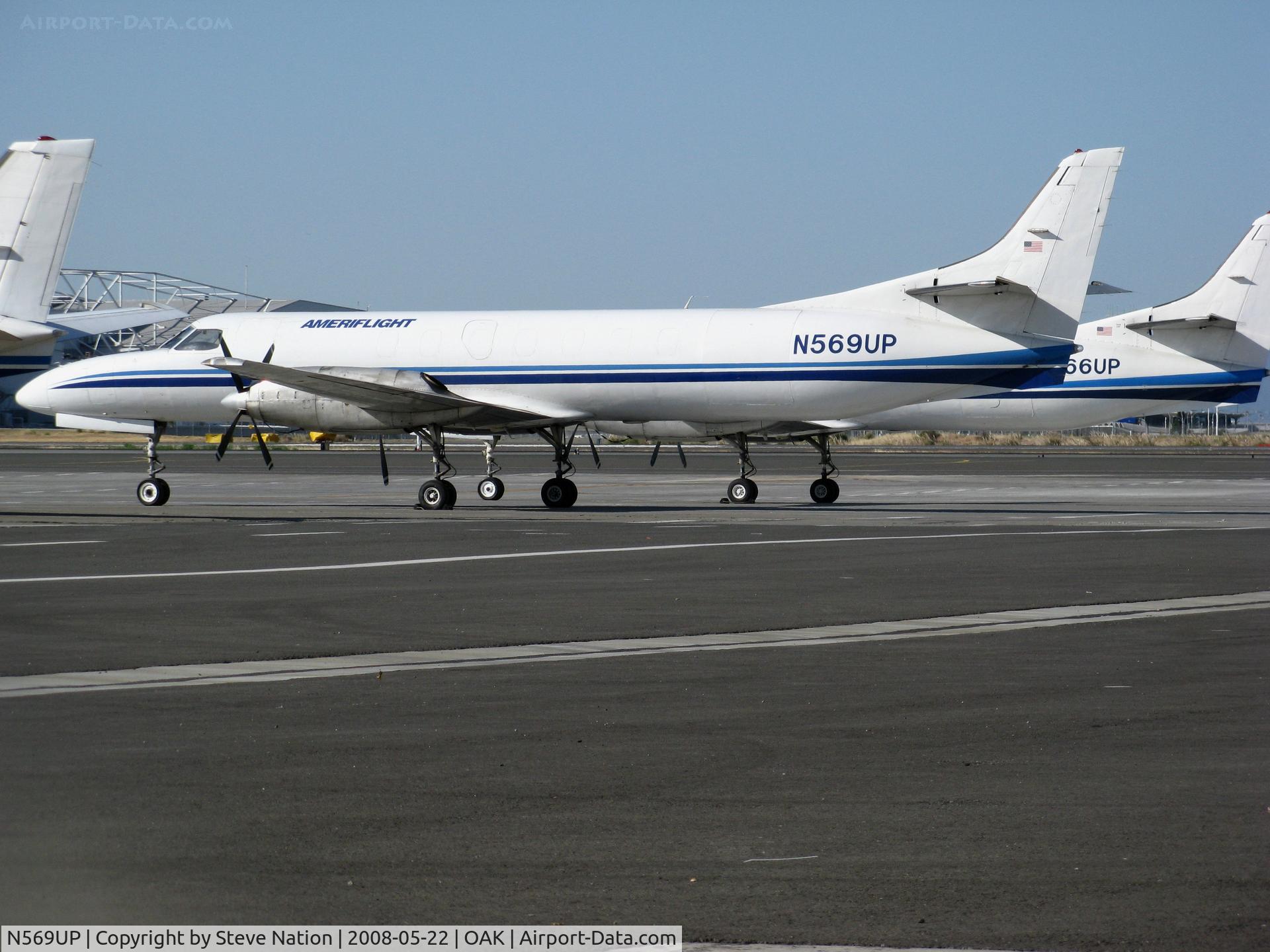 N569UP, 1983 Swearingen SA227-AT C/N AT-569, Ameriflight 1983 Swearingen SA227-AT @ Oakland, CA